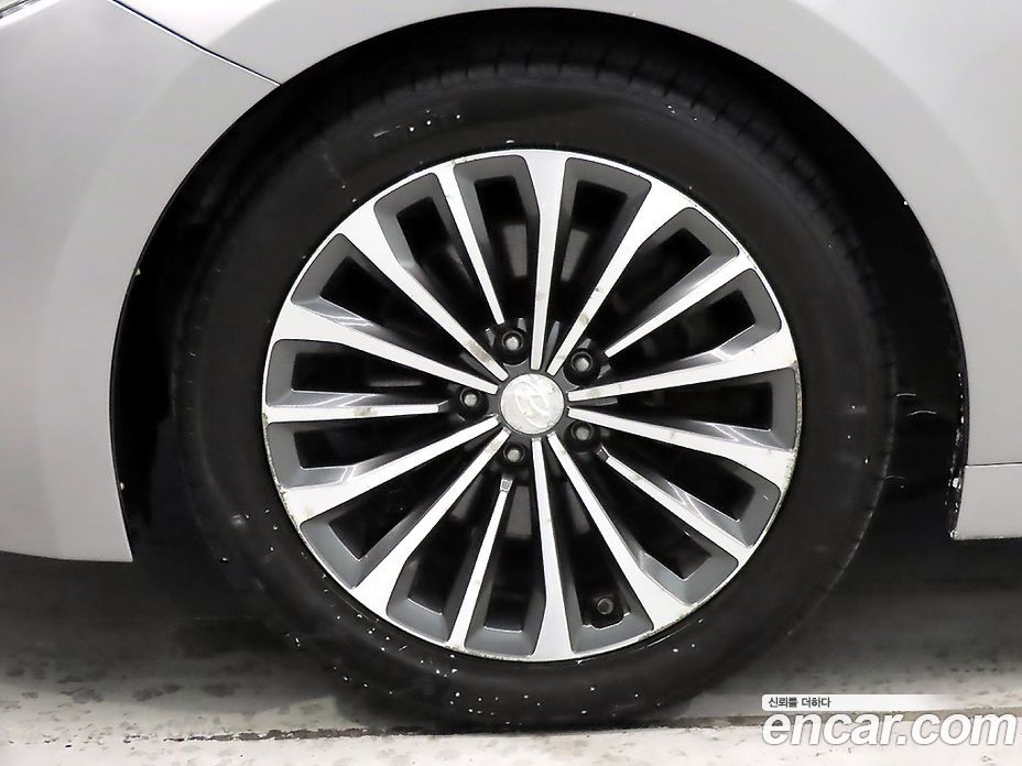 Hyundai Grandeur (HG) фото 19
