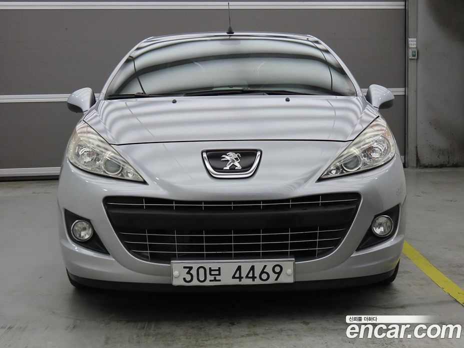 Peugeot 207CC фото 2