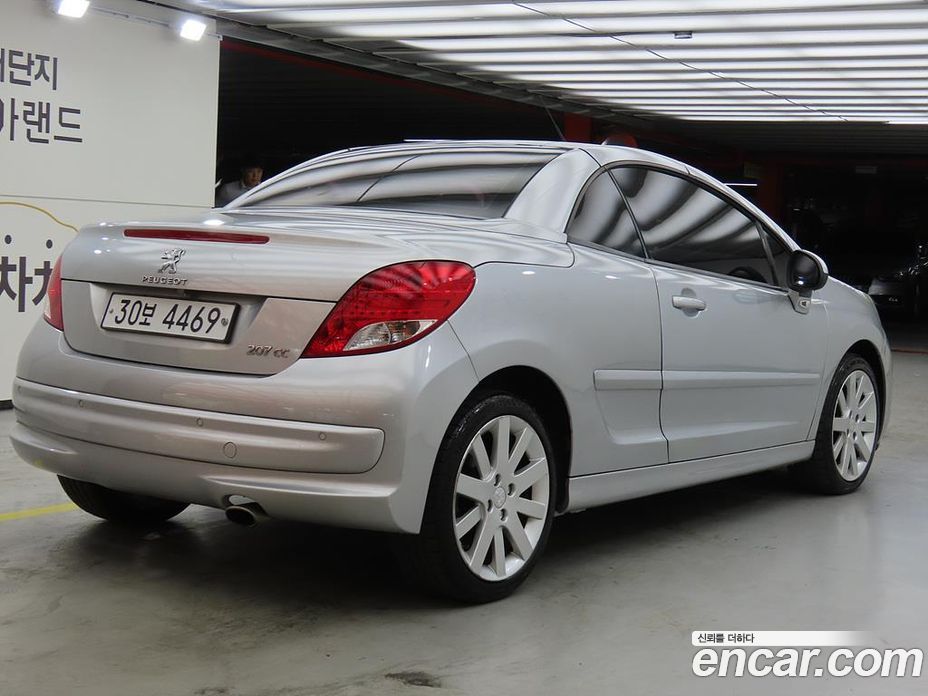 Peugeot 207CC фото 3
