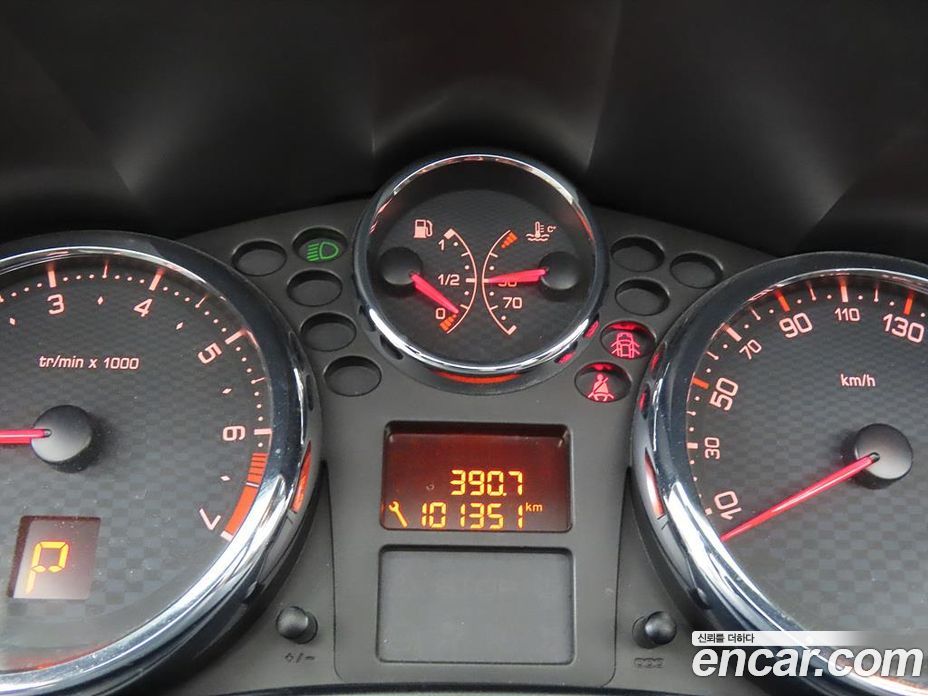 Peugeot 207CC фото 15