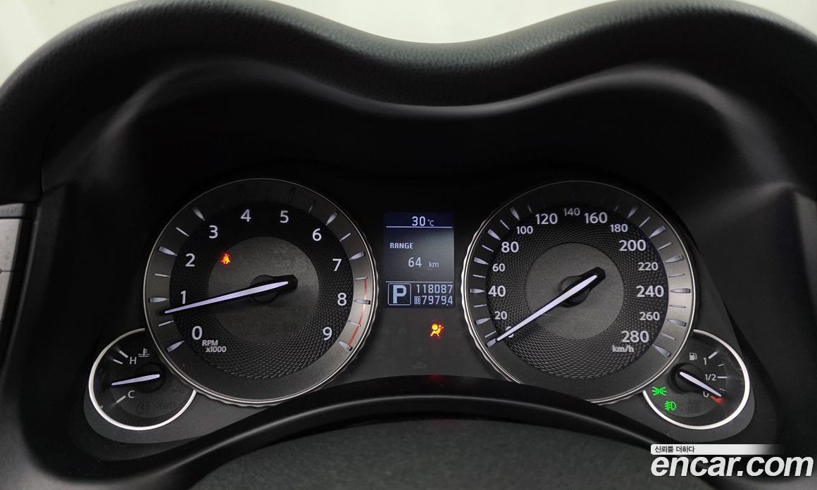 Infiniti M37 фото 8