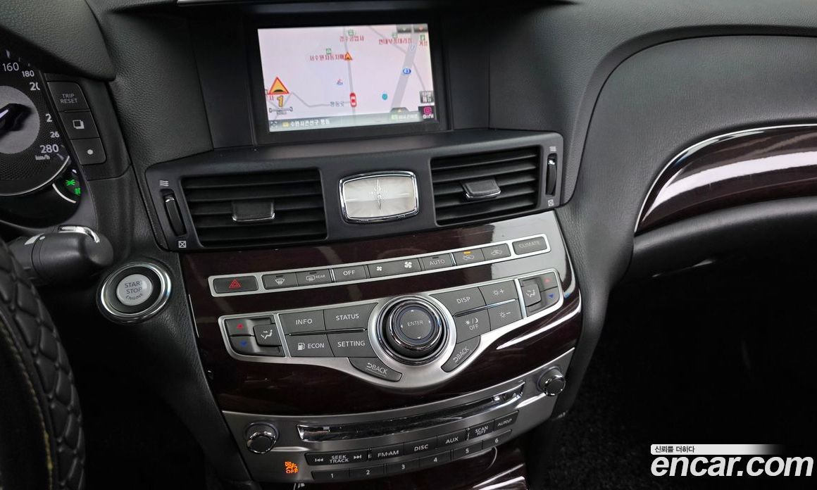 Infiniti M37 фото 13