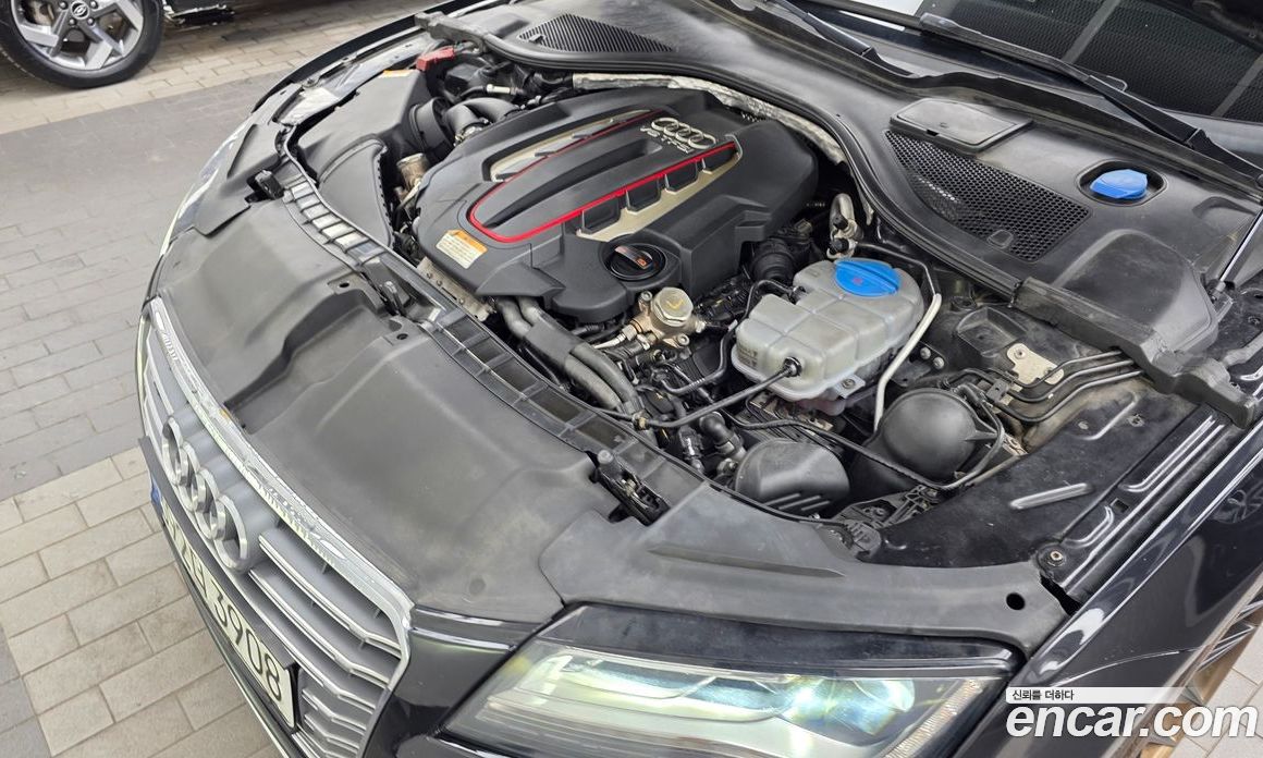 Audi S7 фото 6