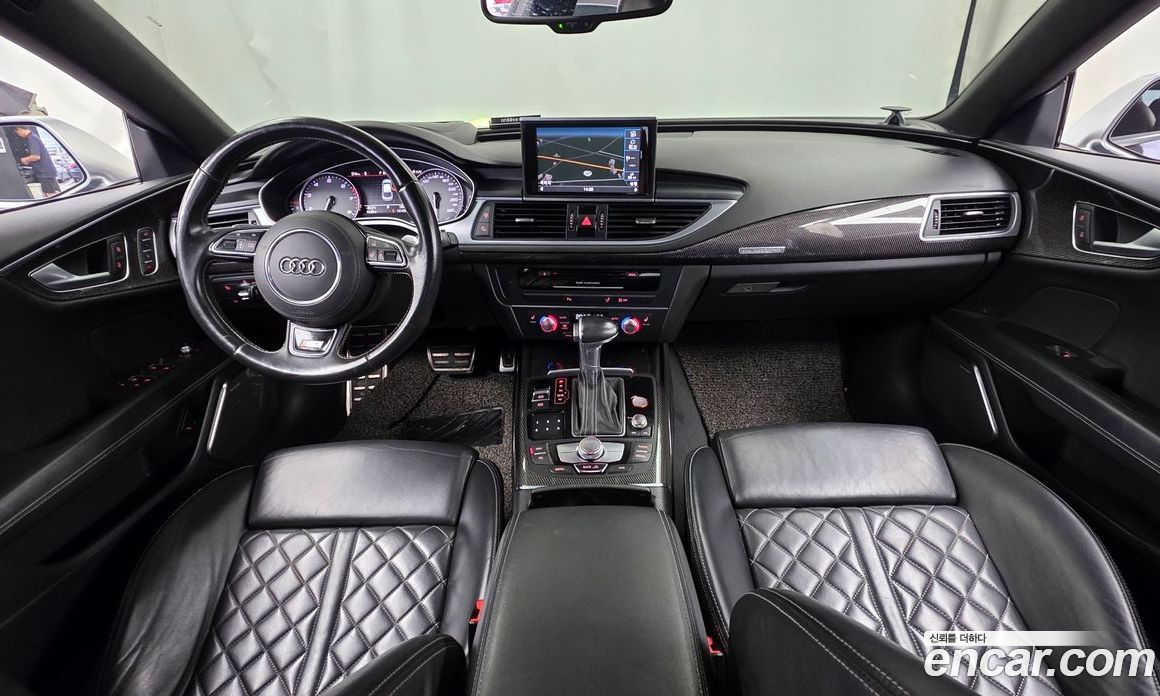 Audi S7 фото 7