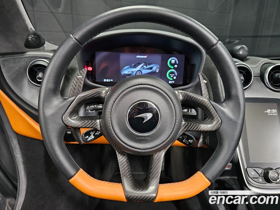McLaren 570S фото 13