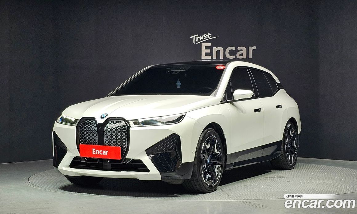 BMW iX