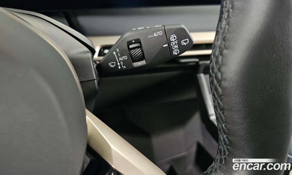 BMW iX фото 28