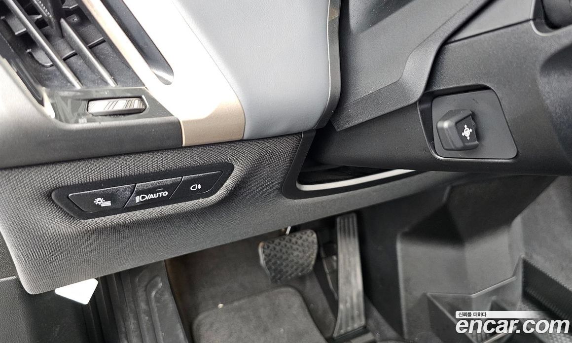 BMW iX фото 34