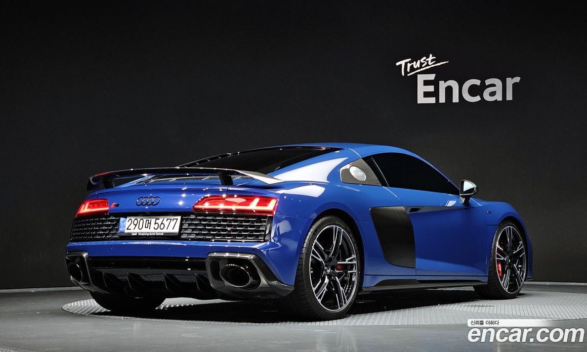 Audi R8 (4S) фото 2