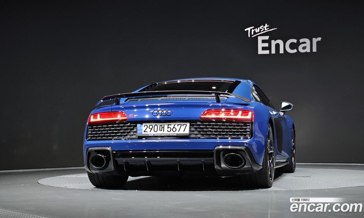 Audi R8 (4S) фото 4