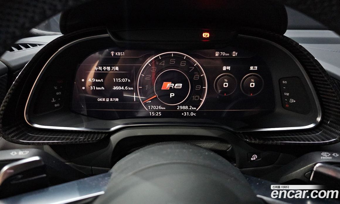 Audi R8 (4S) фото 8
