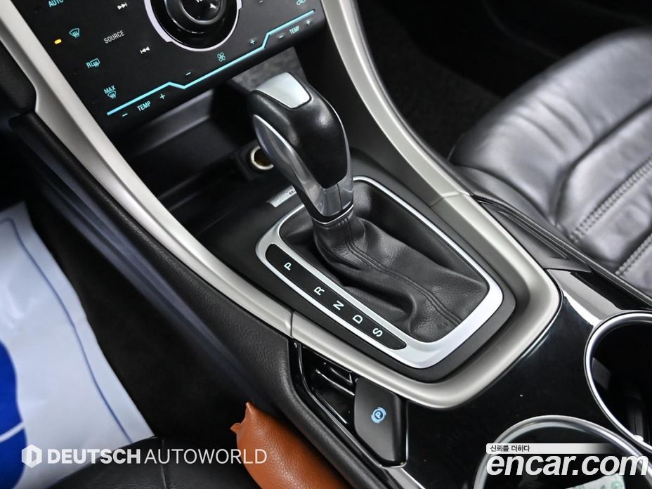 Ford Fusion фото 9
