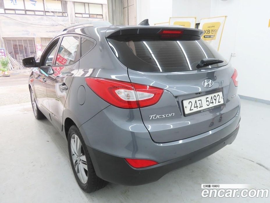 Hyundai Tucson ix Restyling фото 2