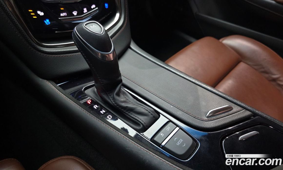 Cadillac CTS 3rd Gen фото 9