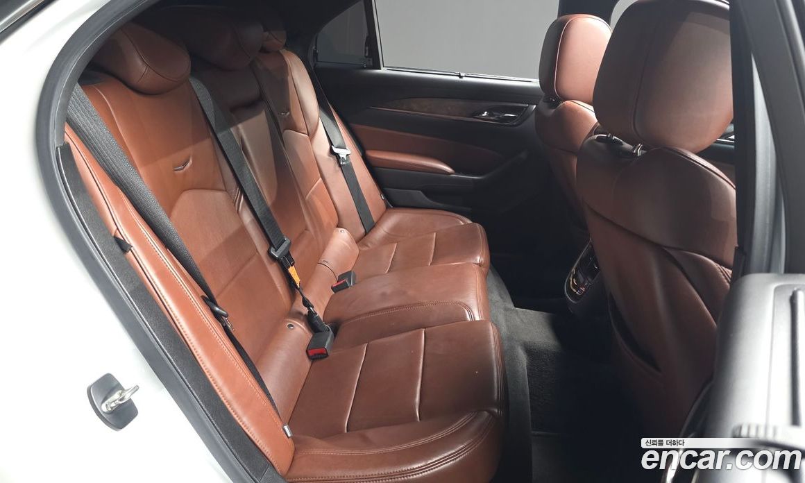Cadillac CTS 3rd Gen фото 11