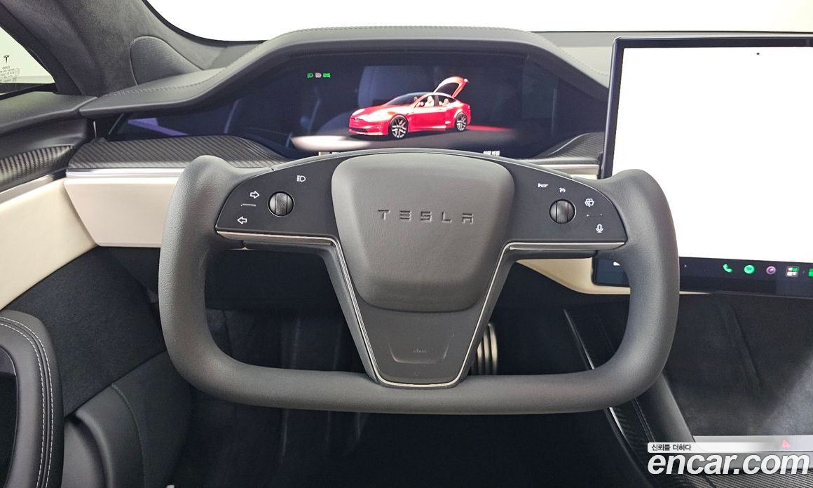 Tesla Model S фото 13