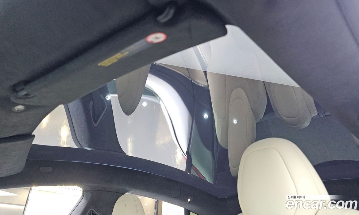 Tesla Model S фото 16
