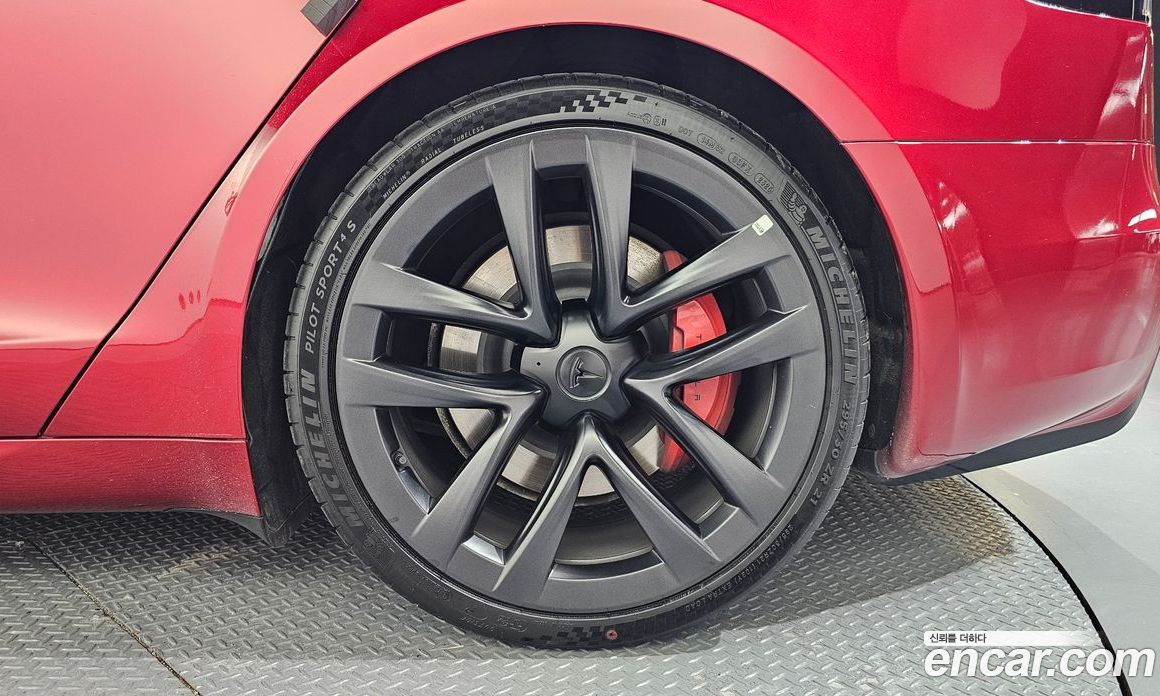 Tesla Model S фото 21