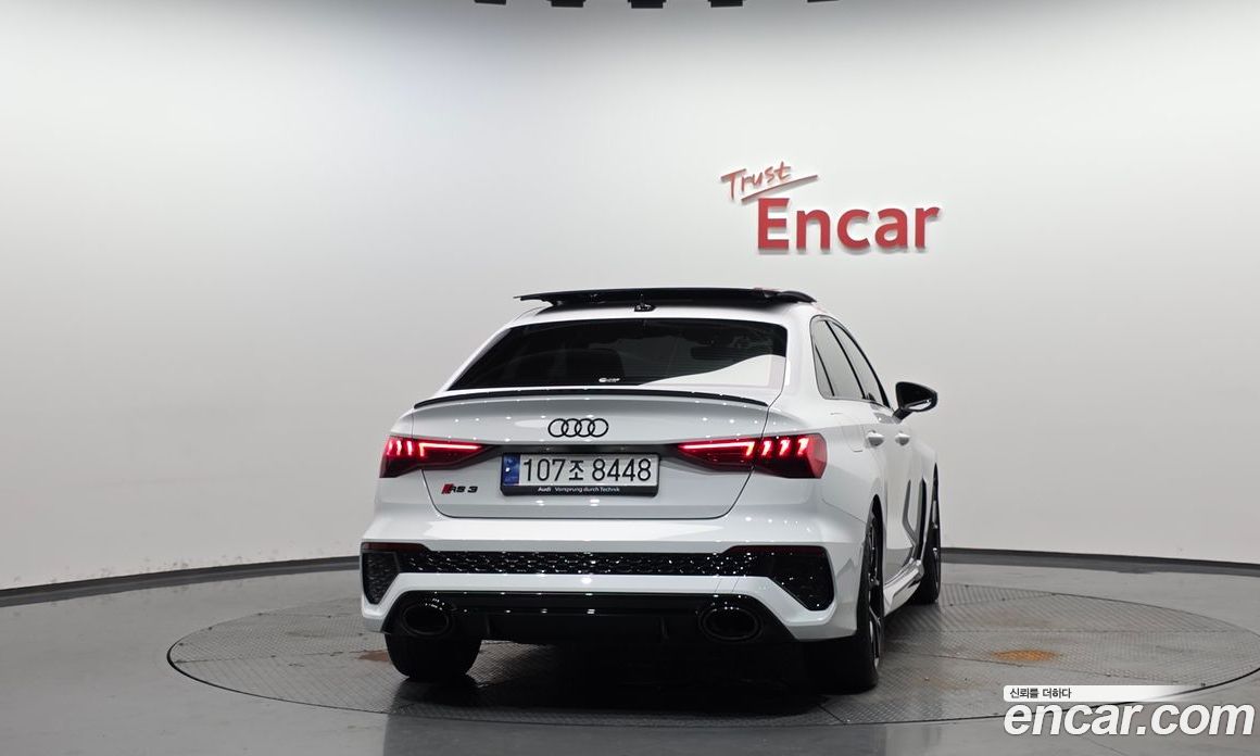 Audi RS3 (8Y) фото 4
