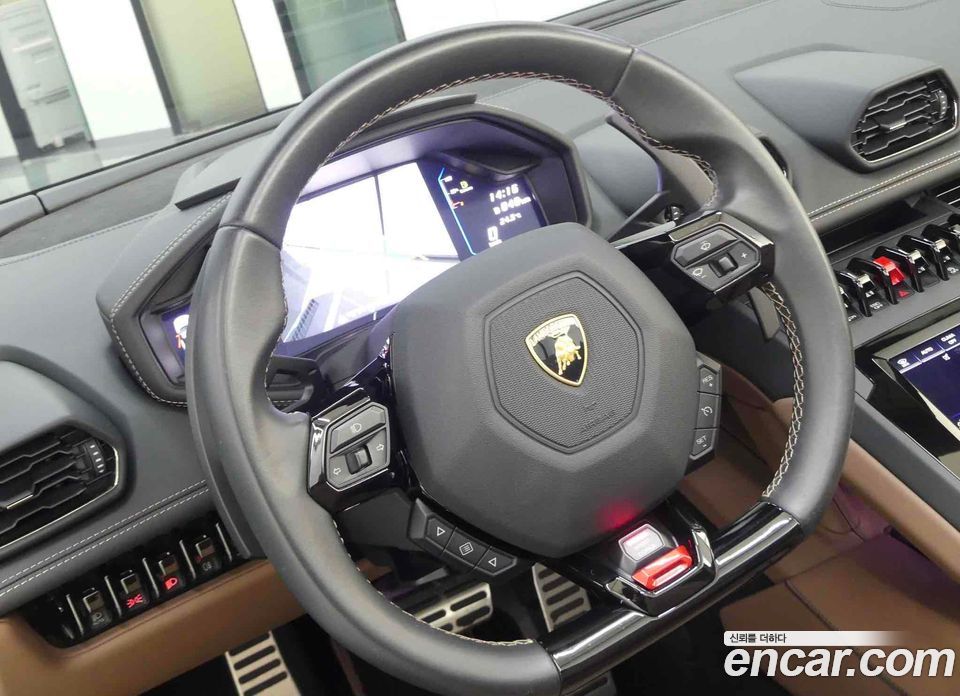 Lamborghini Huracan фото 12