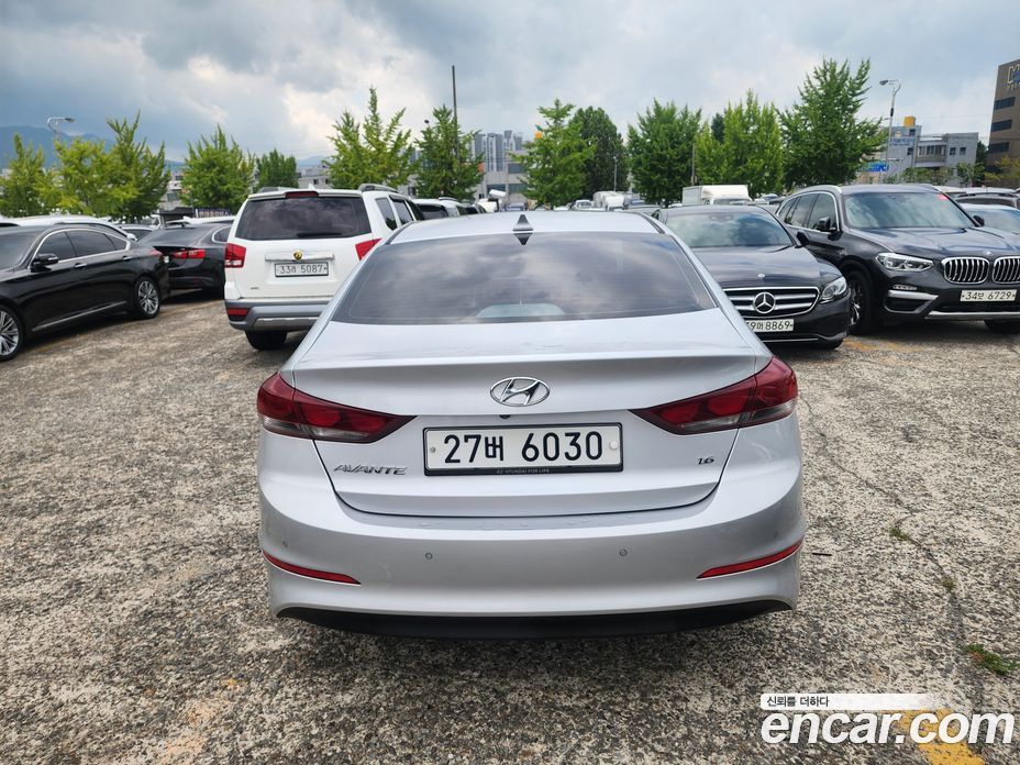 Hyundai Avante (AD) 6th Gen фото 5