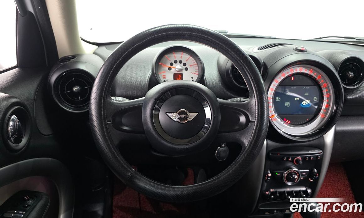 Mini Cooper Countryman D фото 12