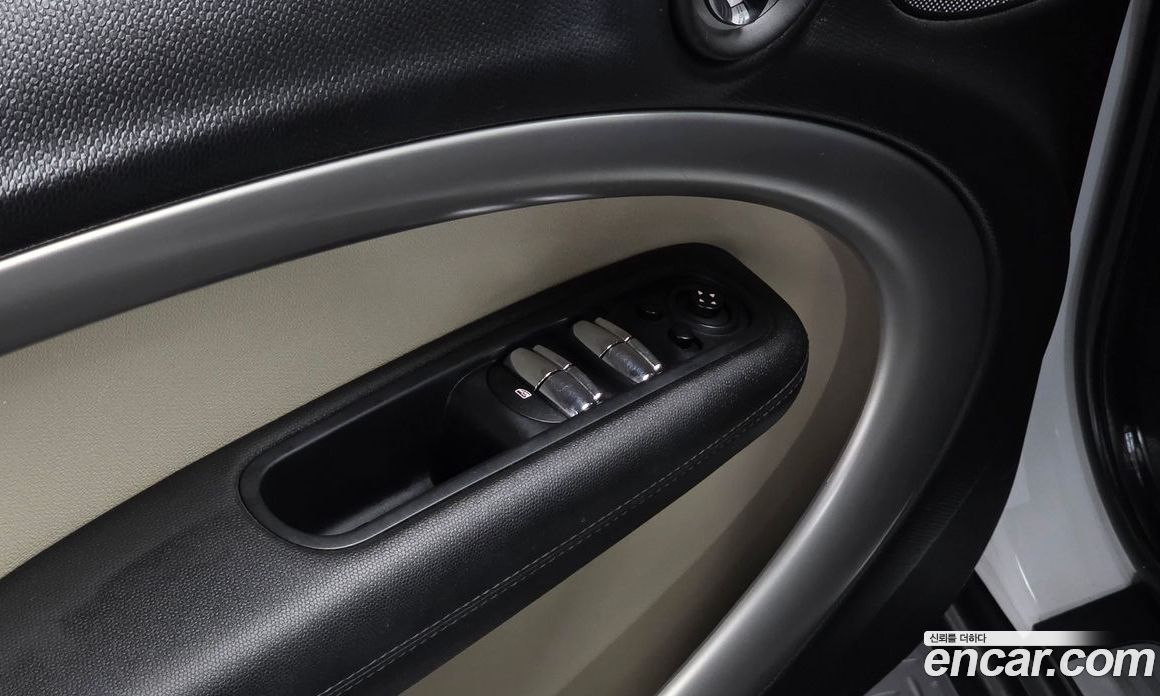 Mini Cooper Countryman D фото 15