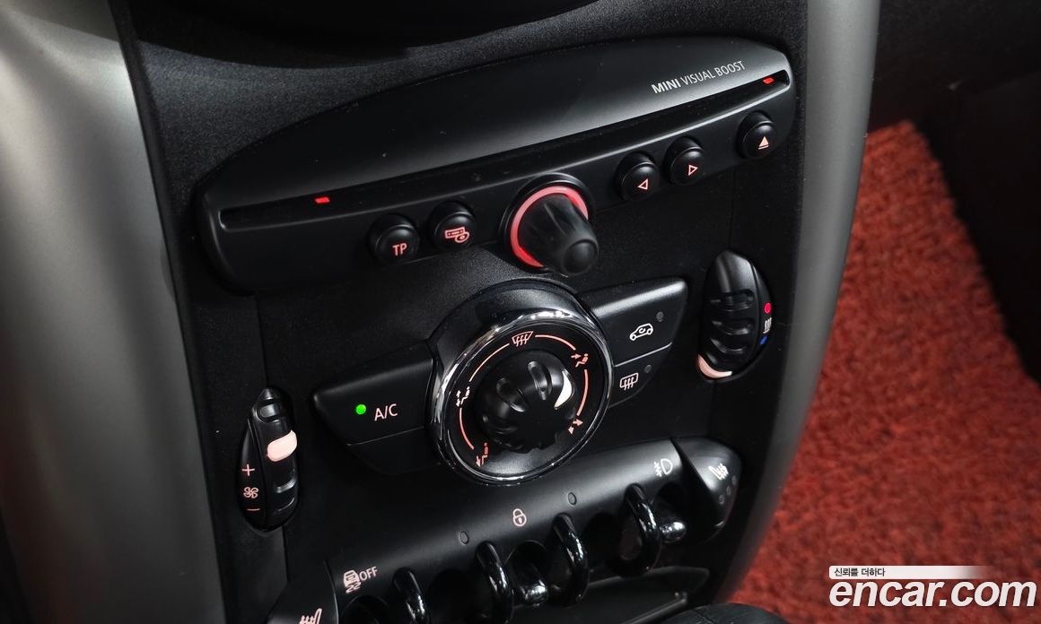 Mini Cooper Countryman D фото 17
