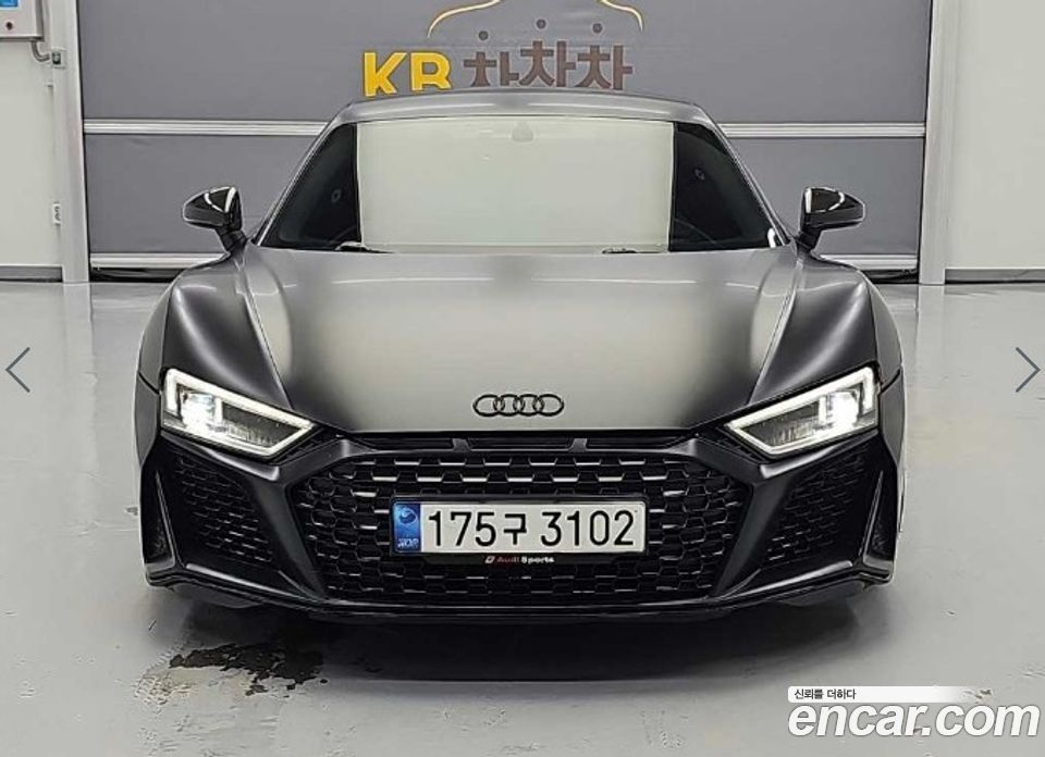 Audi R8 (4S) фото 2