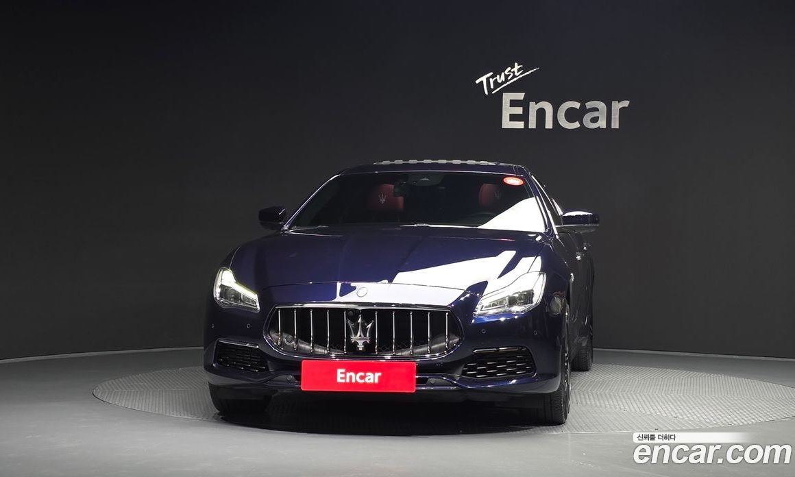 Maserati Quattroporte фото 3