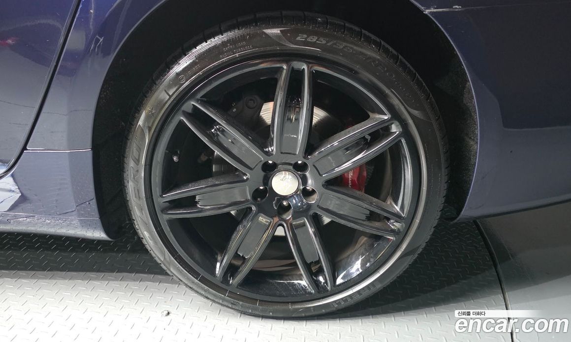 Maserati Quattroporte фото 5