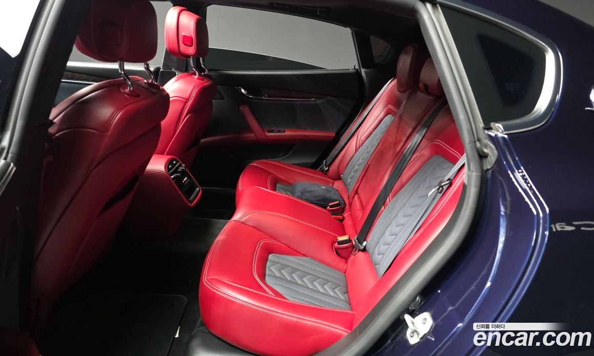 Maserati Quattroporte фото 26