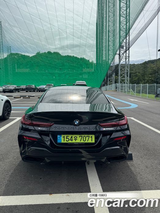 BMW 8-Series (G15) фото 4