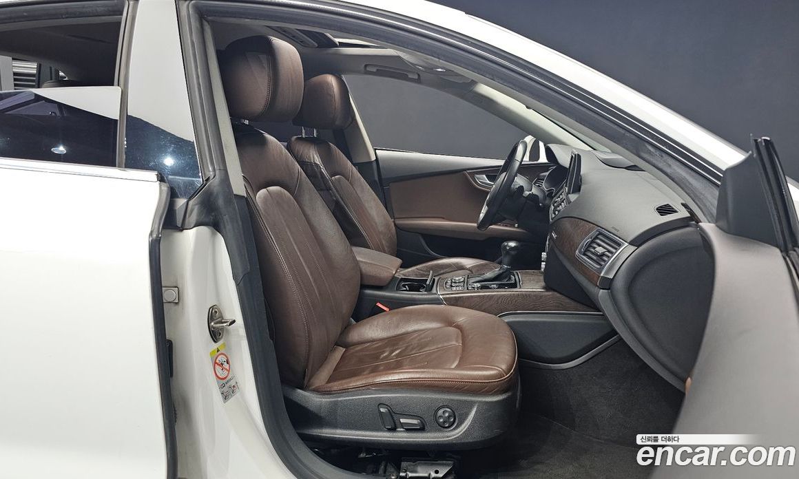 Audi A7 фото 11