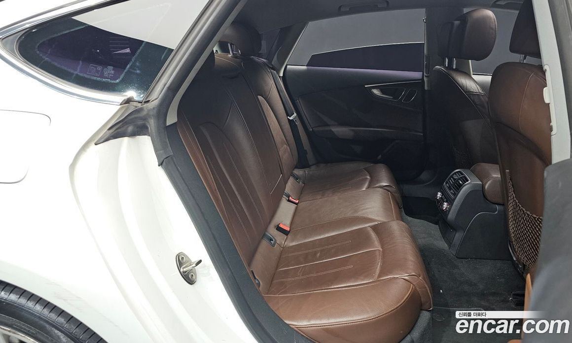 Audi A7 фото 12