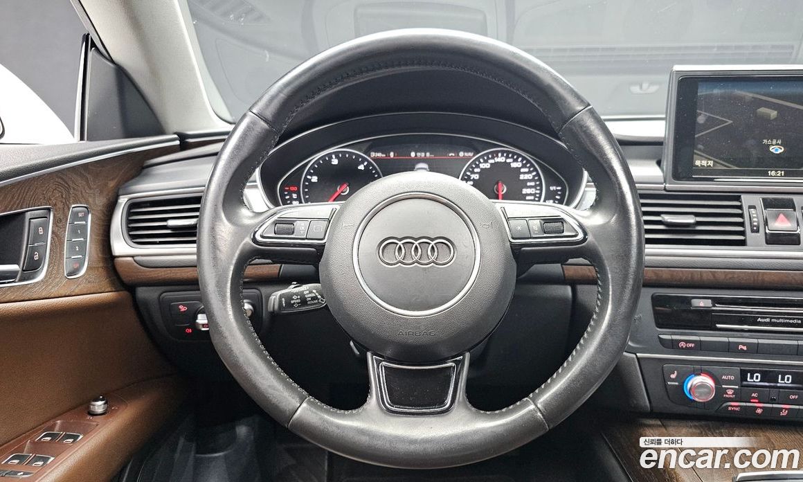 Audi A7 фото 14