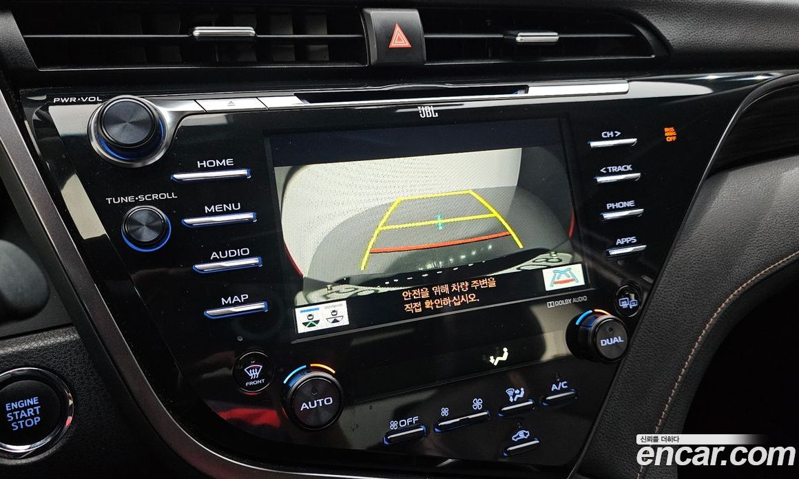 Toyota Camry (XV70) фото 15