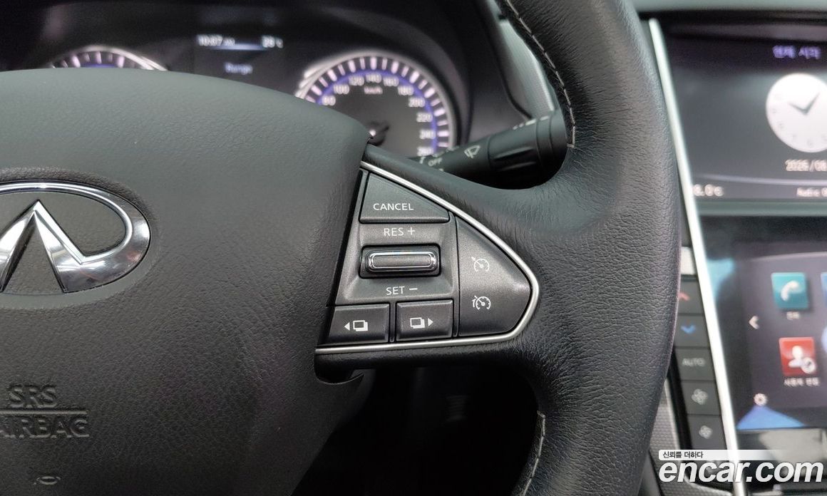 Infiniti Q50 фото 11