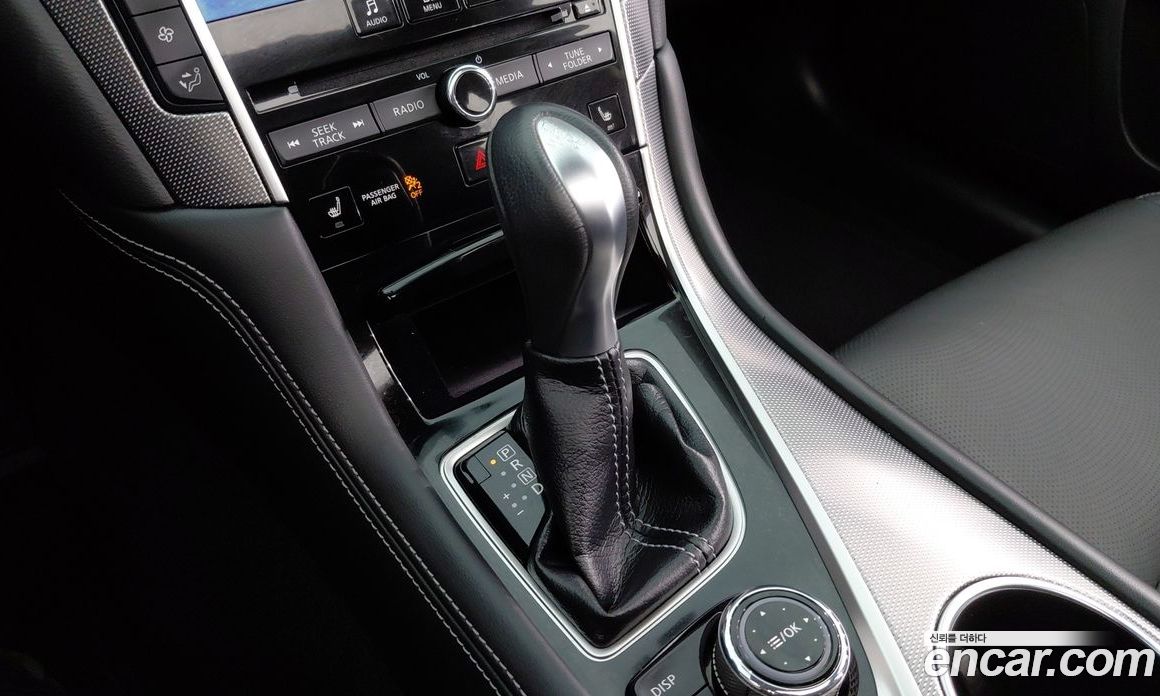 Infiniti Q50 фото 16