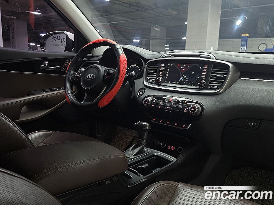 Kia Sorento 3rd Gen фото 19
