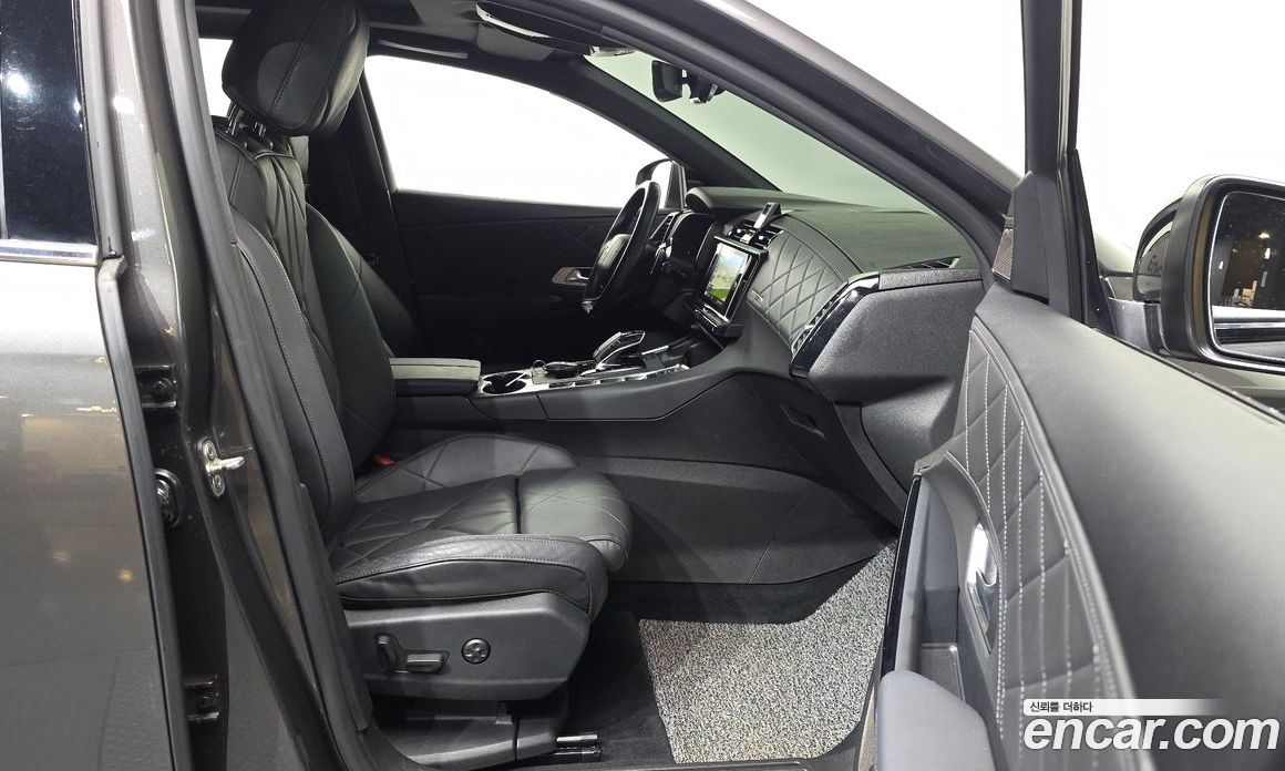 Citroen / DS DS7 Crossback фото 11