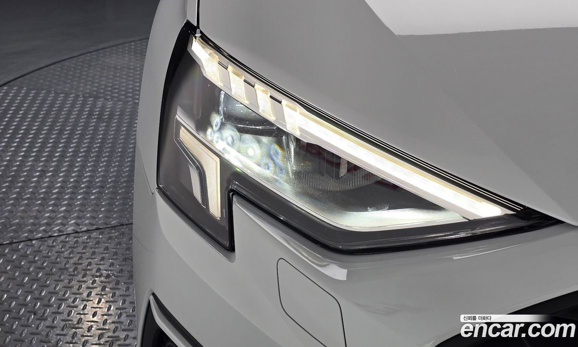 Audi A3 (8Y) фото 22