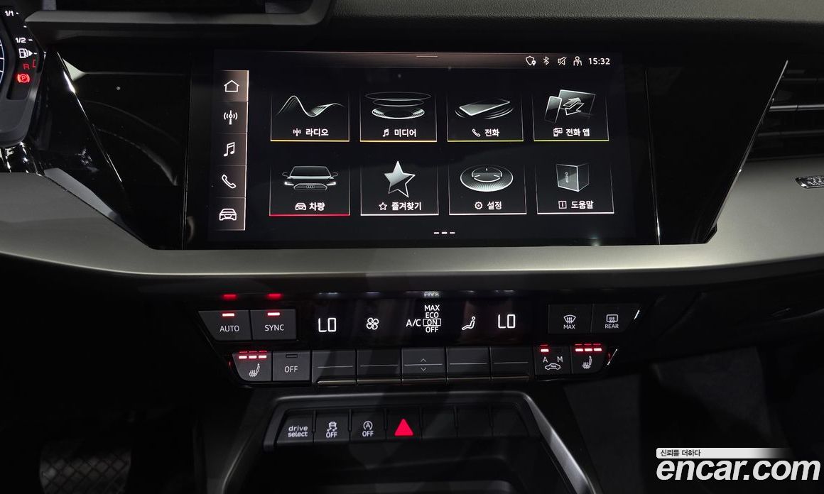 Audi A3 (8Y) фото 29