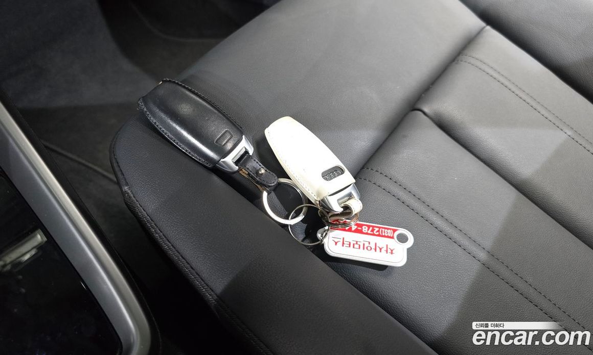 Audi A3 (8Y) фото 30