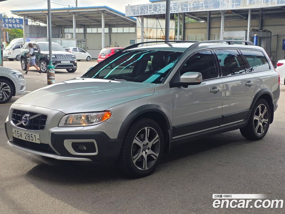 Volvo XC70 фото 2