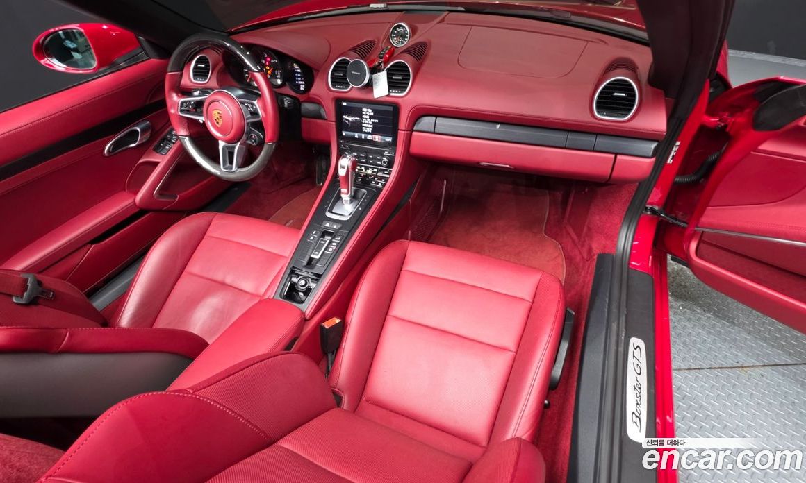 Porsche 718 Boxster фото 7
