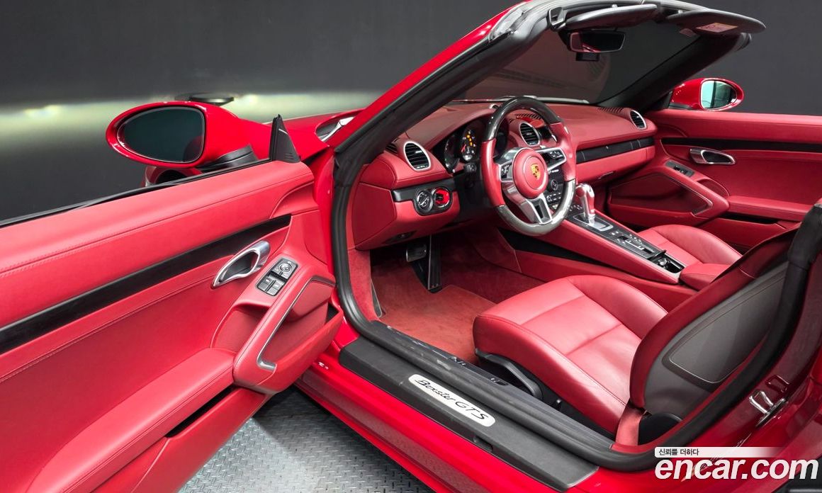 Porsche 718 Boxster фото 10