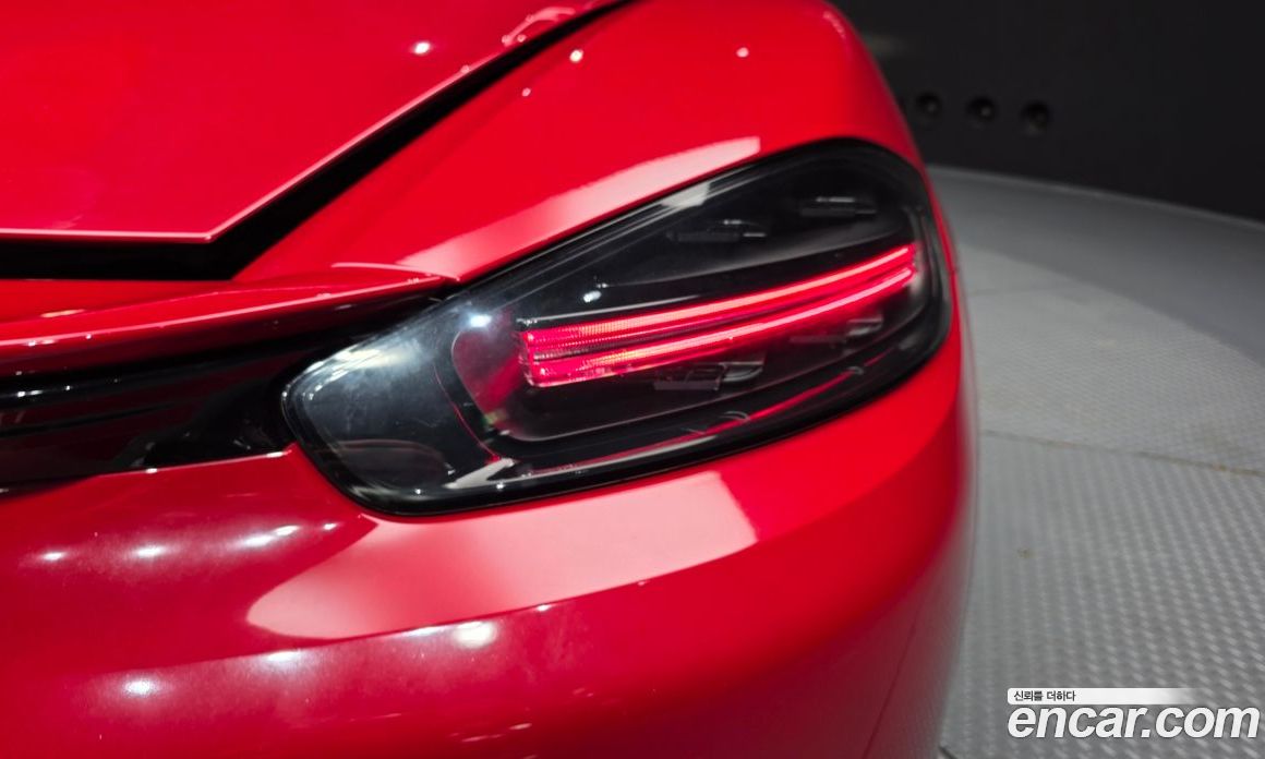 Porsche 718 Boxster фото 23