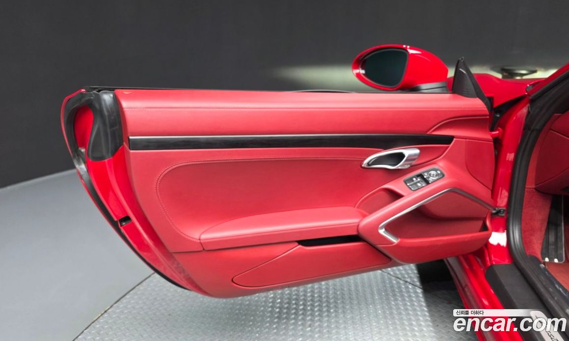 Porsche 718 Boxster фото 25