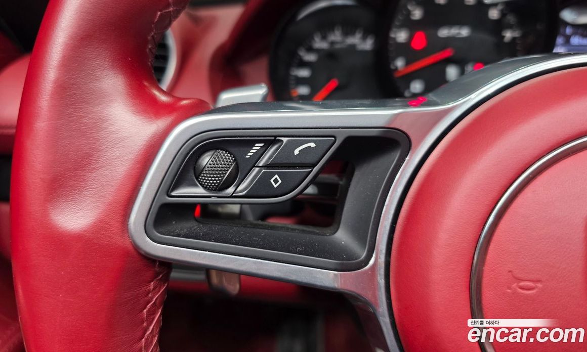 Porsche 718 Boxster фото 32